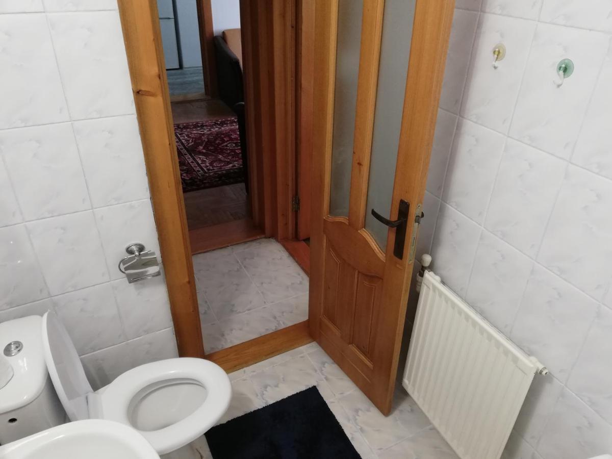 דירות אונשטי Valeria Apartament מראה חיצוני תמונה